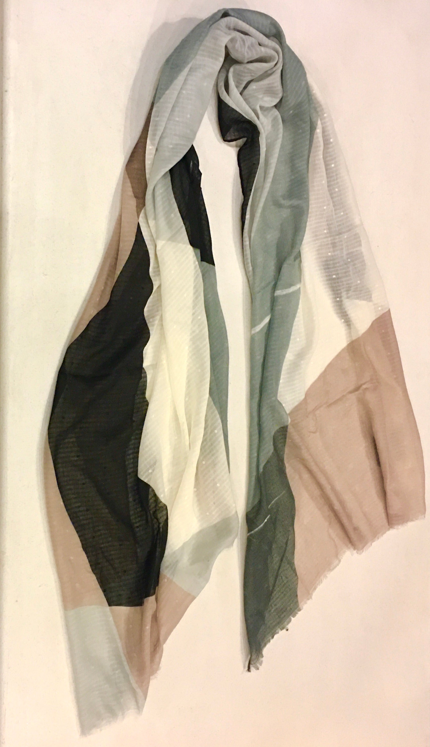 Scarf with Geometric shapes