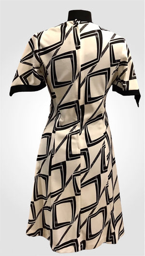 70s vintage Dress w/ Geométric design